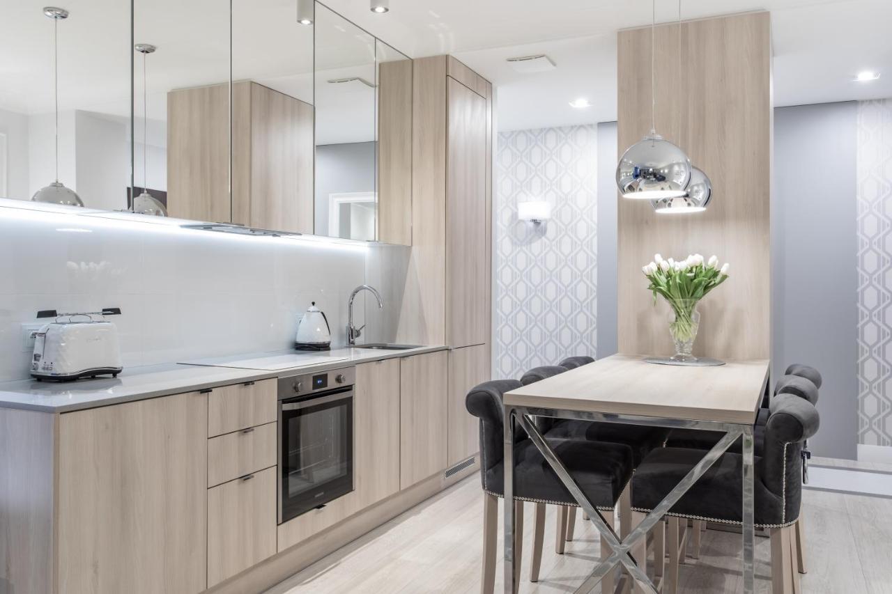 Lion Apartments - Naviflat Brabank Premium Apartment With Parking Gdansk Exterior photo
