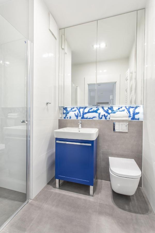 Lion Apartments - Naviflat Brabank Premium Apartment With Parking Gdansk Exterior photo